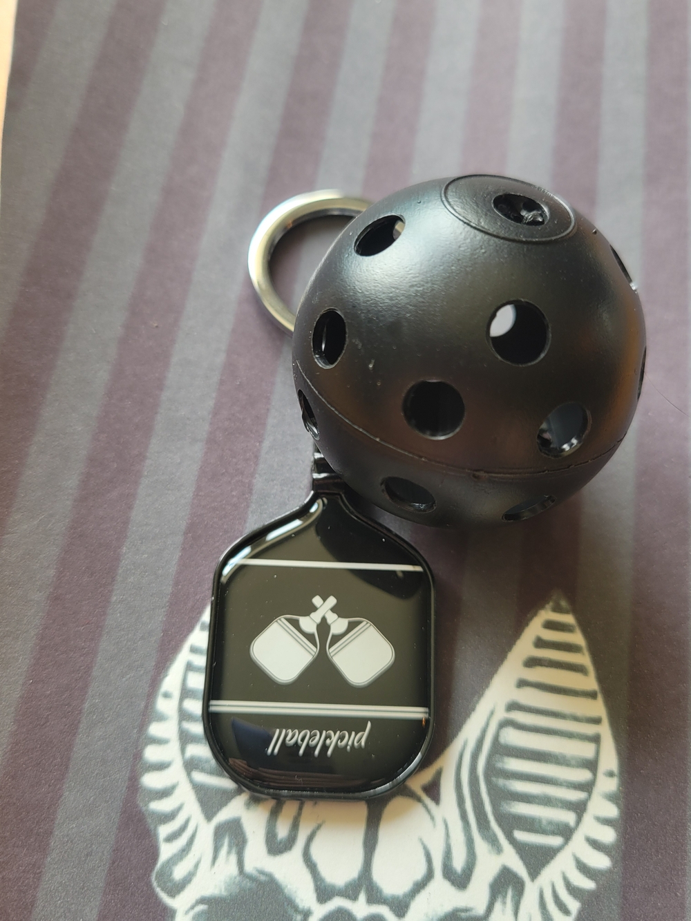 💀NEW💀 Pickle Ball Black Cage Ball Keychain